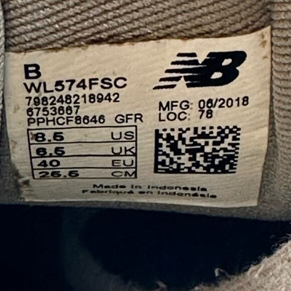 New Balance 574 Shoes WL574FSC Women’s Sz 8.5 - Picture 5 of 9